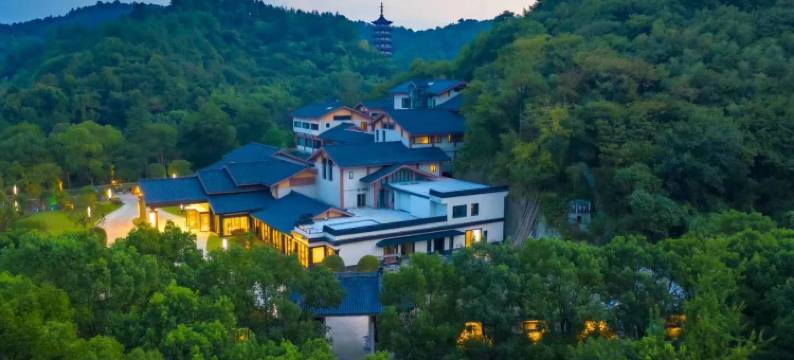 新昌大佛寺凡隐山庄图片
