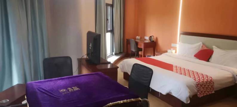 渔家厨坊酒店(钟家村拦江路地铁站店)图片