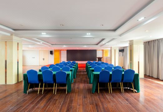 Xifeng XIFENG Hotel (Shanghai Gao Branch) Hotel Overview