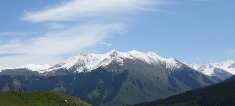 且慢民宿(琼库什台店)图片