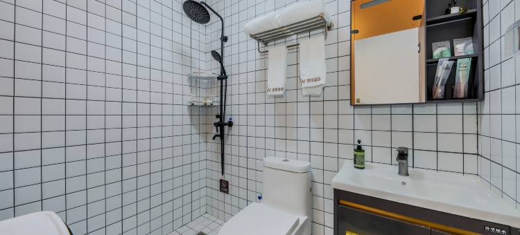 楠悦酒店(成都火车东站西广场迎晖路地铁站店)图片