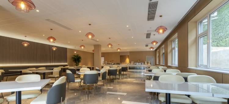 白玉兰酒店(日照岚山多岛海店)图片