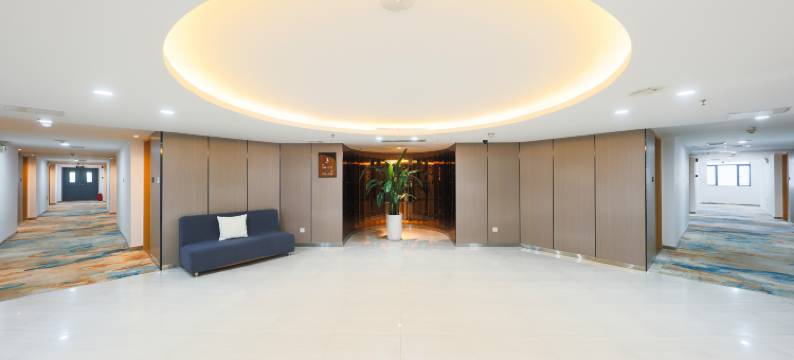 珠海城市中心酒店(珠海渔女爱情邮局情侣路海滨泳场店)图片