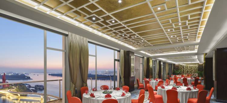 南京世茂滨江希尔顿酒店图片