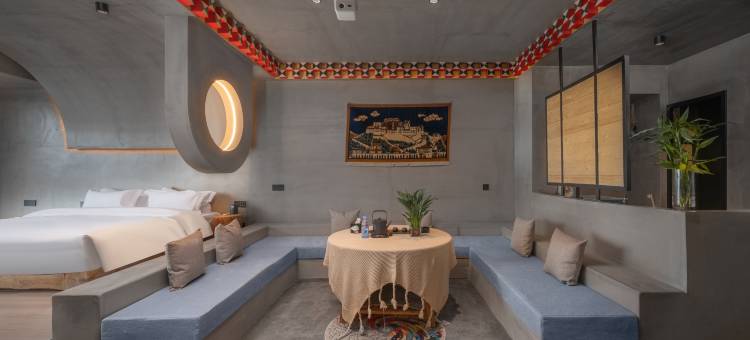 泥木·SKY CITY HOTEL(绵阳经开万达广场南郊机场店)图片