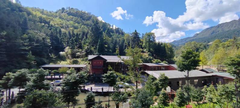 邛崃风洞寨民宿图片