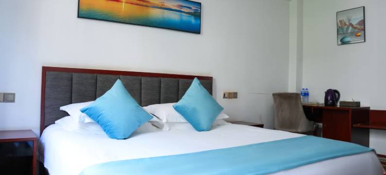 屏山凯旋假日酒店图片