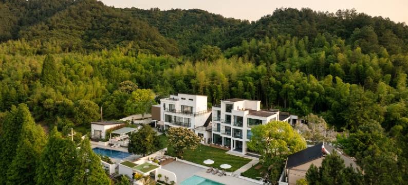 莫干七栖·QIXI温泉设计师环山野奢·星空泳池花园美宿图片