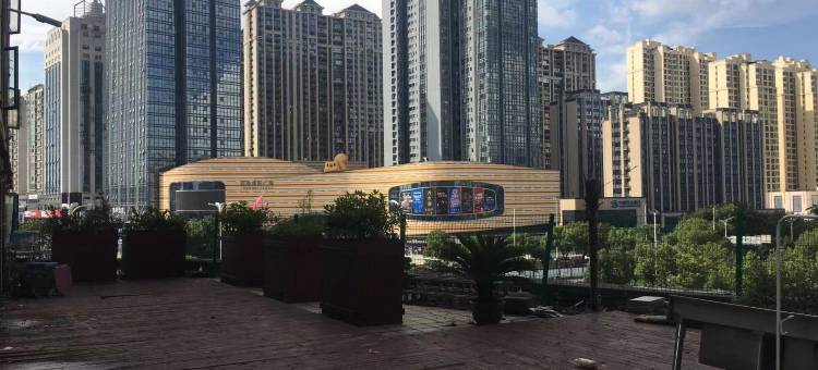 七喜城市酒店(咸宁时代广场科技学院店)图片