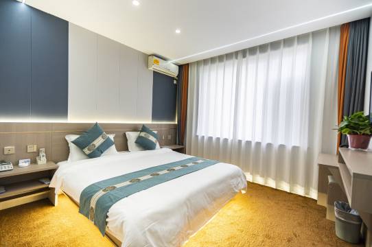 轻住·营口1314精品主题酒店(万隆广场鲅鱼圈商业大厦店)图片