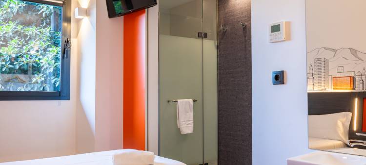 宜住马拉加中心酒店(EasyHotel Malaga City Centre)图片