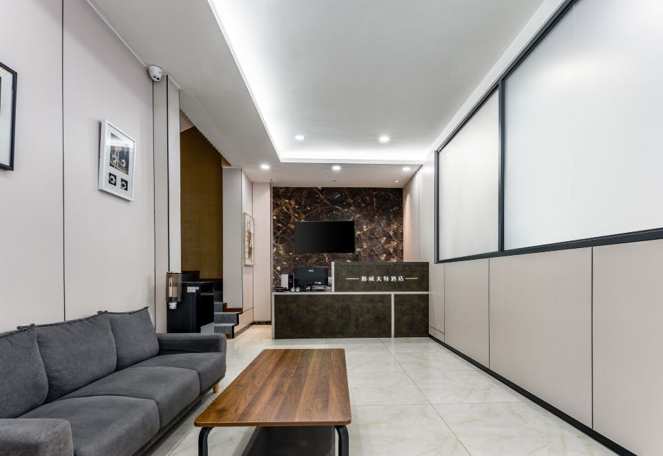 Swift Hotel Hotel Overview