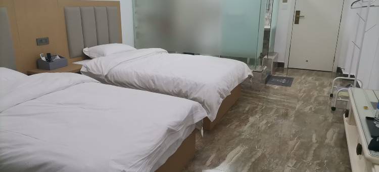 石屏凌云酒店图片