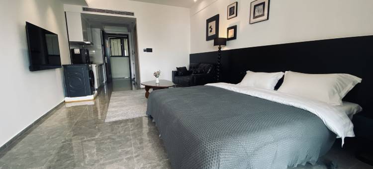 YchAllHotel叁雾高空海景公寓(中海黄金海岸店)图片