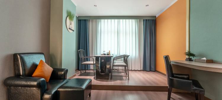 湛江八方君悦酒店(金沙湾鹰展假日广场店)图片