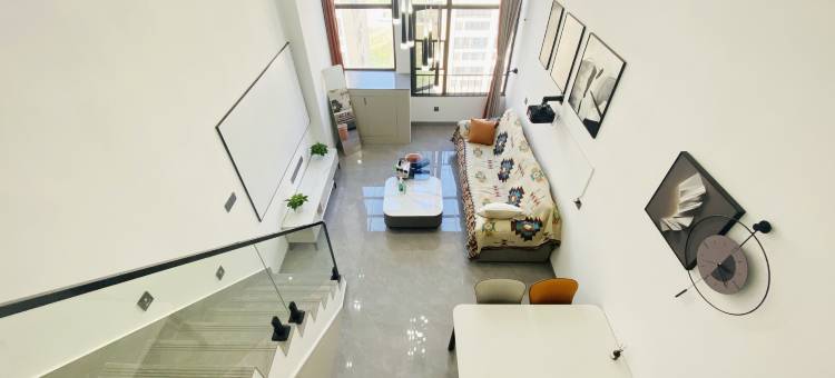 漫宿LOFT·影音设计公寓酒店(新力银湖湾店)图片