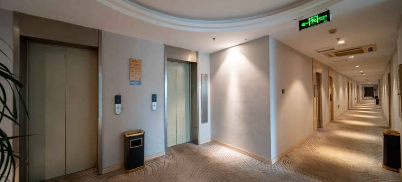 清沐酒店(南京迈皋桥地铁站红山动物园店)图片