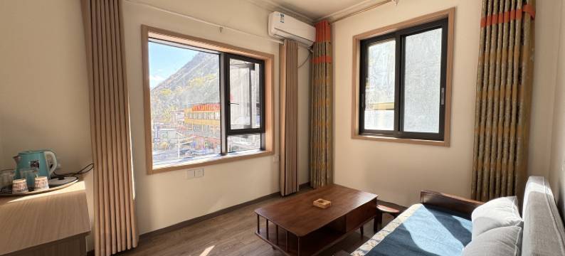 理县遇见彩林民宿图片