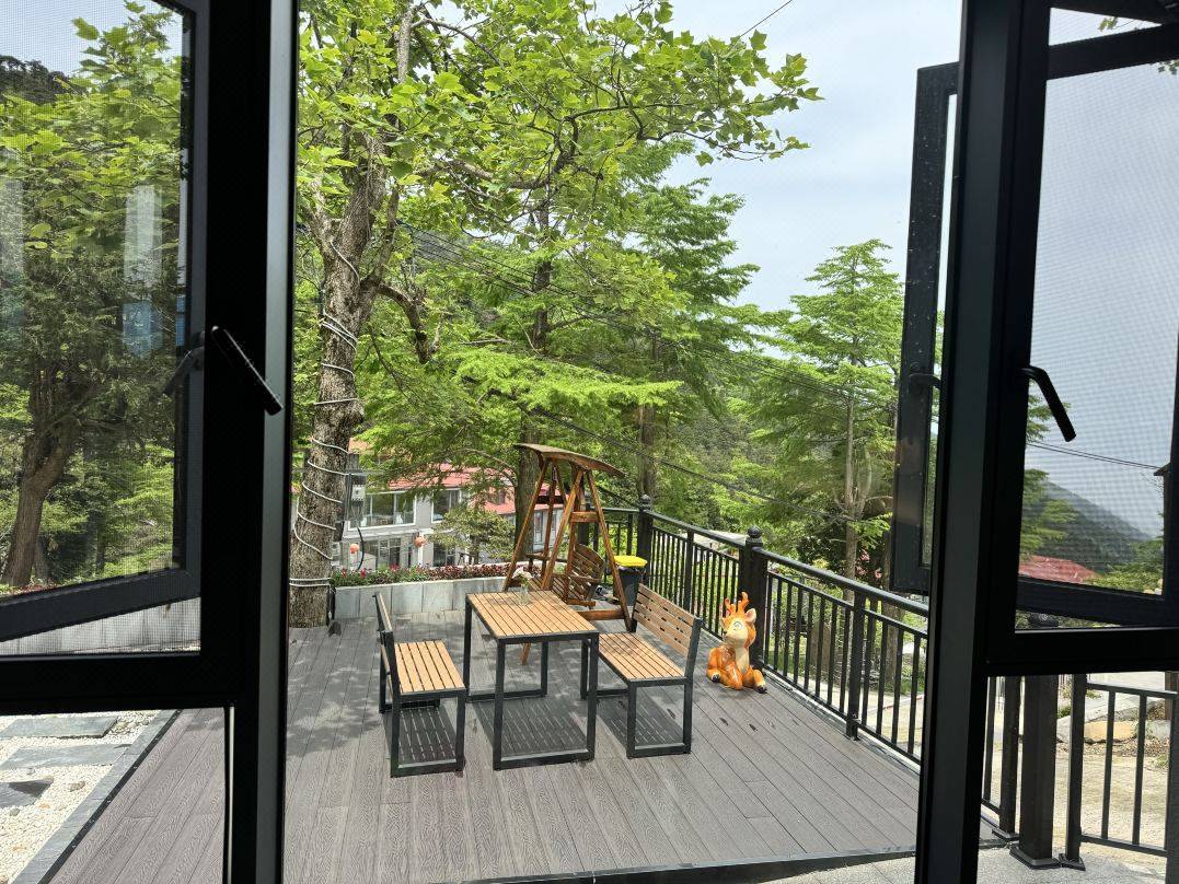 花筑·庐山岄瑶民宿(庐山山上小天池店)图片