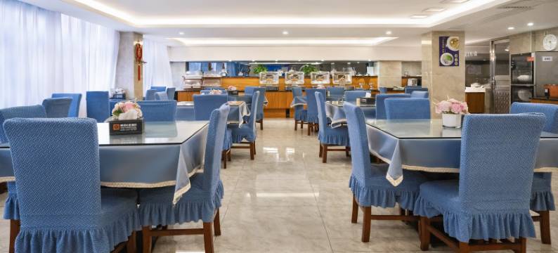 万华逸居酒店(于都站店)图片