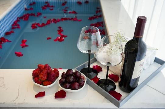 拾月｜柏雅温泉酒店(弥勒湖泉生态园湖泉半山温泉店)图片