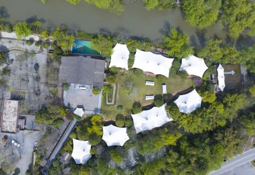 Chengdu Miaoxi Wild Luxury Resort HotelHotel Overview