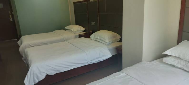 疆郡精品酒店(吉木萨尔店)图片