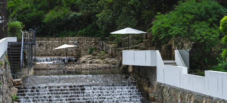 桐庐览亭星野·溪·谷·瀑·营·HALO RESORT(雅鲁漂流山湾湾店)图片
