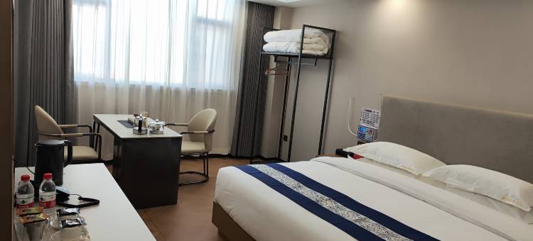 拉萨雅阁丽景酒店(罗布林卡店)图片