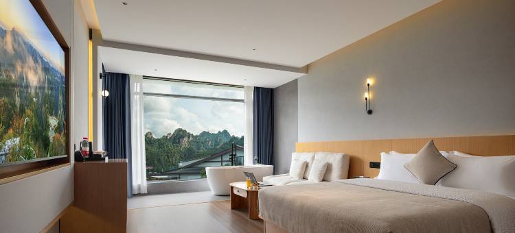 张家界芊山月度假酒店(国家森林公园武陵源标志门店)图片