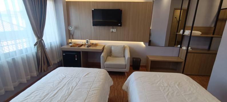 阿迪亚会议中心酒店(Adia Convention Center Hotel)图片