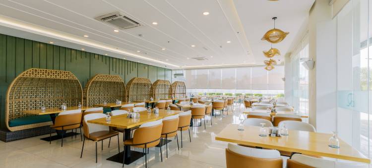 罗伊酒店和会议中心(Roy's Hotel and Convention Center)图片