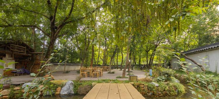 花筑·九华山山自闲民宿(九华山游客换乘中心店)图片