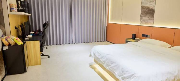 嗨玩电竞宾馆图片