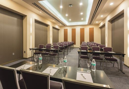 Riu Plaza New York Times Square Hotel Overview