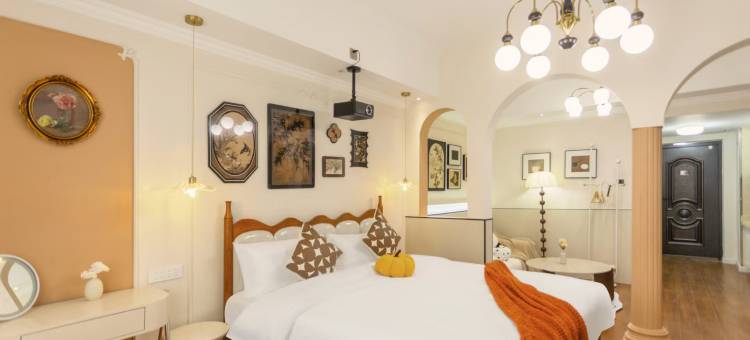 悦见美佳精品民宿(乌海万达广场店)图片