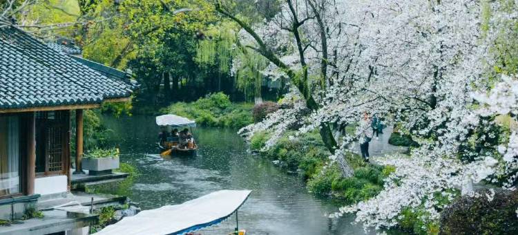 雲菲悦·轻居公寓(永盛路地铁站店)图片