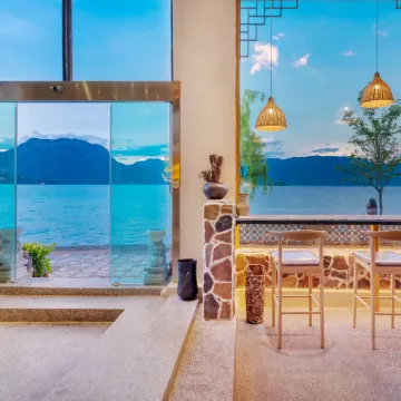 泸沽湖水天壹舍loft湖景度假民宿图片