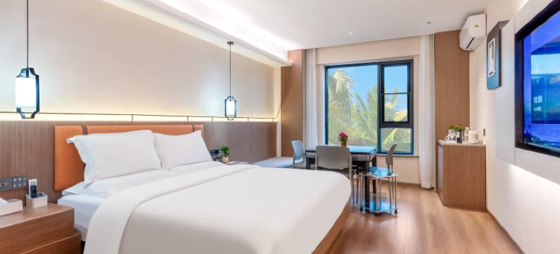 泊纳荟舍国际酒店(盈湖公园汽车客运站店)图片