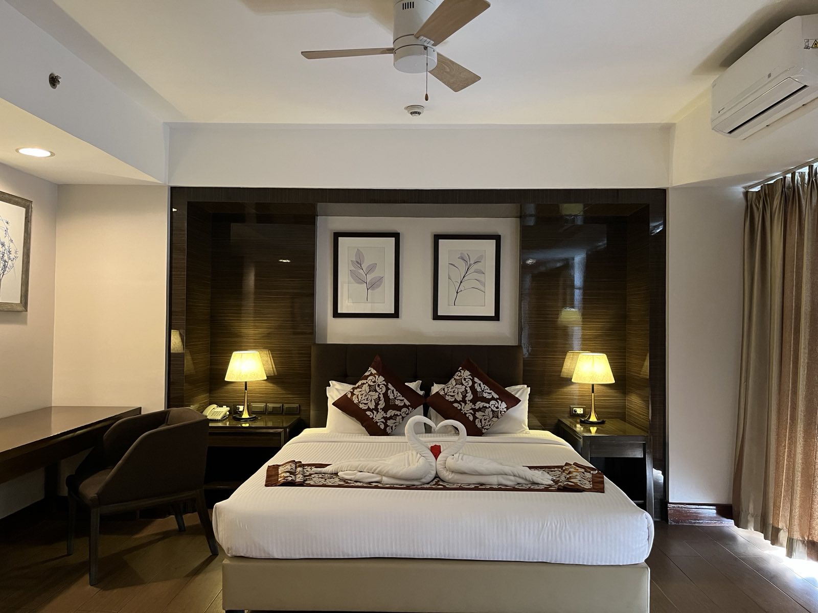 Newtown Plaza HotelOver view