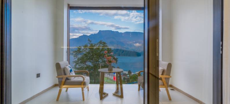 山海民宿(瓦屋山雅女湖店)图片