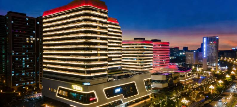 丽途酒店(广州宝能演艺中心萝岗地铁站店)图片