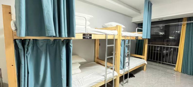 寻友·青年旅社(上林坊商业街店)图片