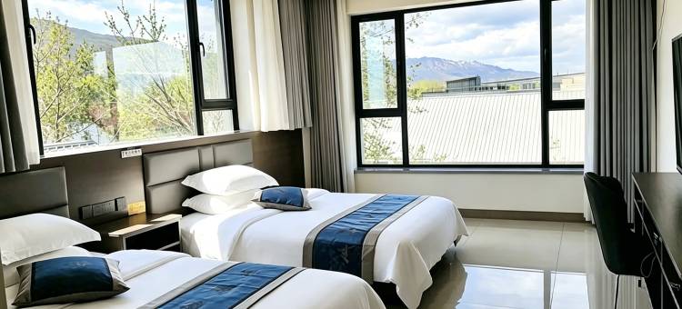 那野·梵湾民宿(那拉提旅游风景区店)图片