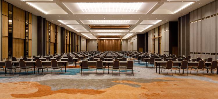 哈里斯酒店及会议中心瑟蓬(Harris Hotel & Convention Serpong)图片