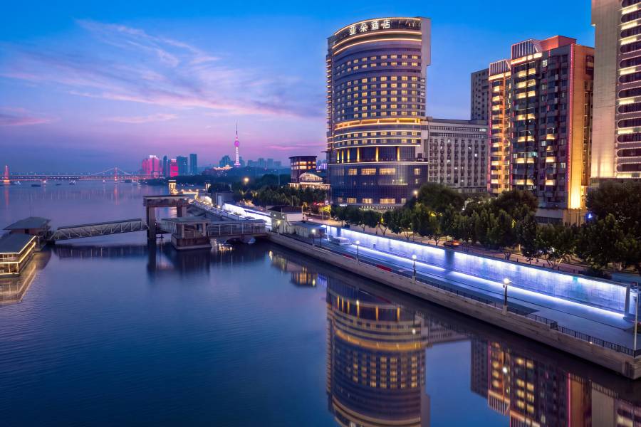 武漢江漢路江漢關江景亞朵酒店