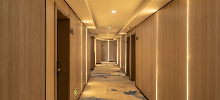 美宜家连锁酒店(宝丰人民医院店)图片