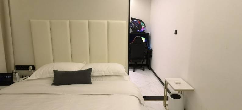 S云·非特智慧酒店(长沙五一广场IFS国金中心店)图片