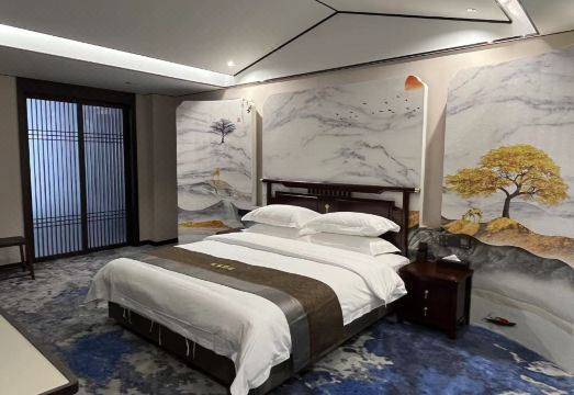 Qian Stream Grand HotelHotel Overview