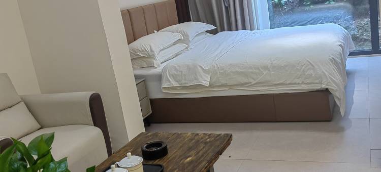 辉县罗姐寨山庄(罗姐寨风景区店)图片